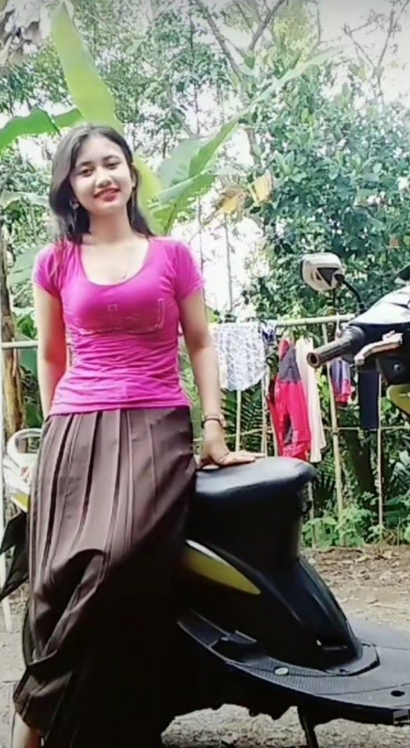 Indo Viral Terbaru 2025 Terbaik 10 Video Wiwik Fyp Baju Dinas Merah Gemoy Paha Tompelen Tenggelam Dalam Hasrat One For All Indonesia Trending Official Abg SMP